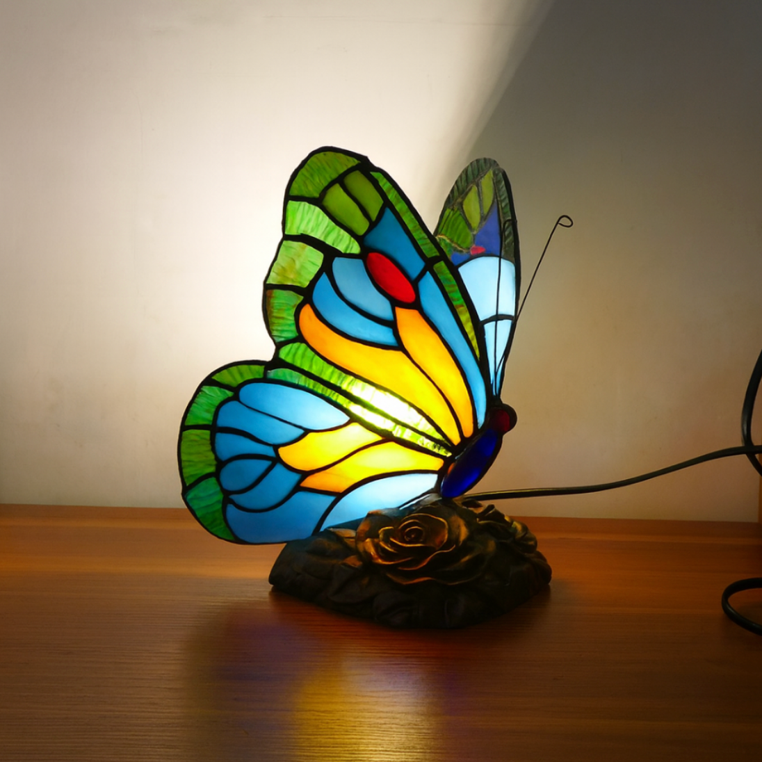 Lampada Decorativa Premium – Sculpted Blue Butterfly Lamp